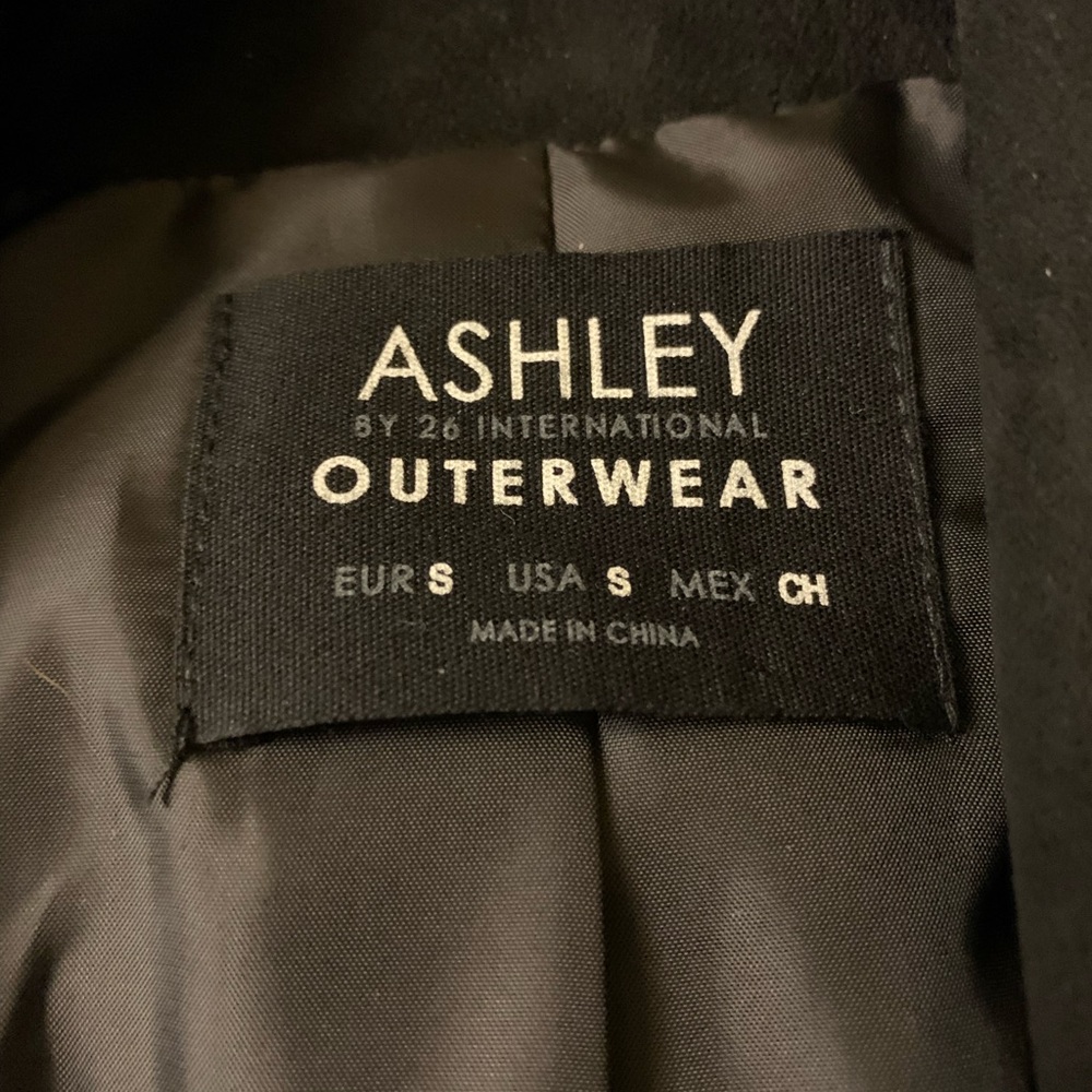 Ashley Outerwear Faux Suede Jacket & SHEIN Graphic Top 
Size Small - Picture 9 of 15